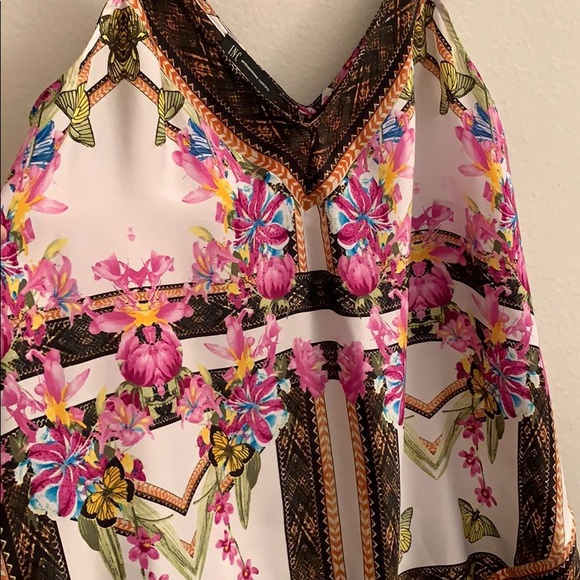 Floral top - Picture 4 of 4